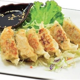 เกี๊ยวซ่า.