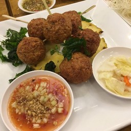 ปลาหมึกทอดกระเทียม