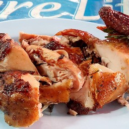 ร้านไก่หมุนส้มตำ (หน้าทางเข้าน้ำตกคลองพลู)