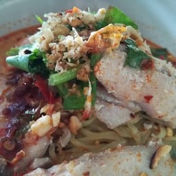 ก๋วยเตี๋ยวบ้านแม่ย่า (ก๋วยเตี๋ยววังชมภู)