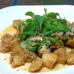 ลาบปลาทอด(ปลาทับทิม)