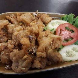 กระเพาะปลาสดทอดกรอบกระเทียมพริกไทย