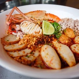 ก๋วยเตี๋ยวลูกชิ้นปลาเจ้หมวย รัชดา13 ปากซอยรัชดา13