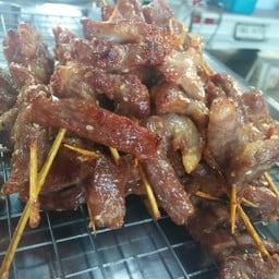 หมูทอดนายพล พระราม 8 ปิ่นเกล้า