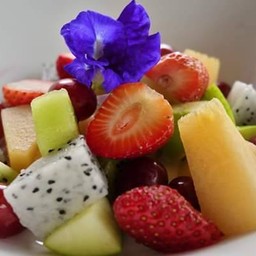 ฟาร์มสุข คาเฟ่ นะ สรรคบุรี สรรคบุรี