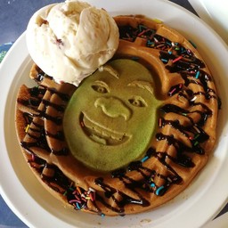shrek waffle universal singapore