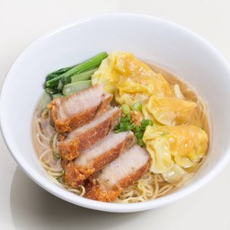 บะหมี่เกี๊ยวกุ้ง+หมูกรอบ