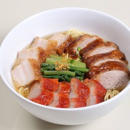 บะหมี่บาร์บีคิวรวมสามอย่าง