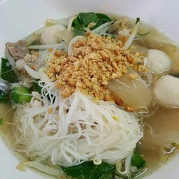 เส้นเล็กน้ำใส