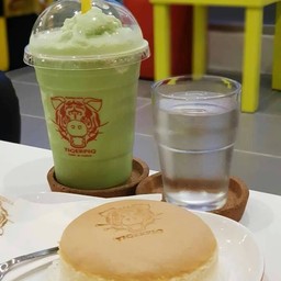 เค้กไข่สดใหม่ทุกวัน กินคู่กับชาเขียวปั่น ฟินไปอี๊กกกก