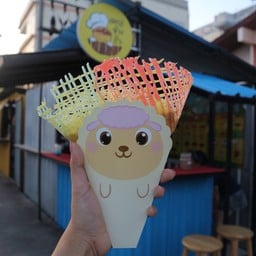 เครปข้างรั้ว