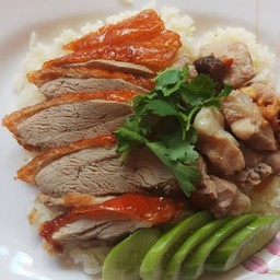ข้าวหน้าเป็ด-หมูตุ๋น