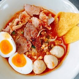 ก๋วยเตี๋ยวต้มยำโบลาน