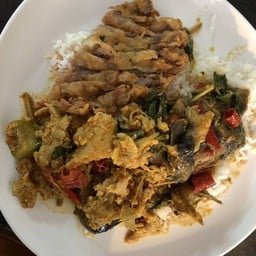 ข้าวแกงนายพงศ์