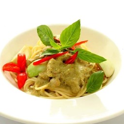 สปาเก็ตตี้แกงเขียวหวานไก่ Chicken Green Curry Spaghetti