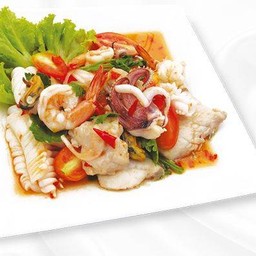 ยำทะเล Seafood Spicy Salad Thai Style