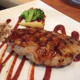 สเต็กหมูสันในซอสบาร์บีคิว Pork Loin Steak with BBQ Sauce