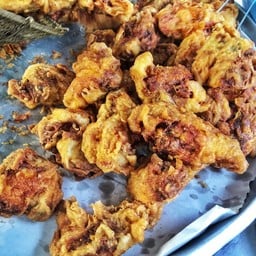 ไก่ทอดเจ๊ผอม