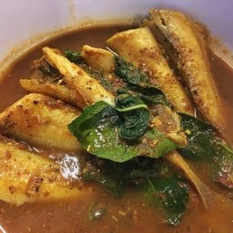 คั่วพริกปลาทรายใบยี่หร่า