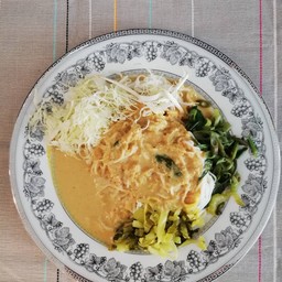 ข้าวแกงถาดหลุม By Tea Garden