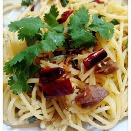 พาสต้าคั่วพริกแห้ง_