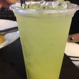 น้ำมะนาว + มะพร้าว + สับปะรด