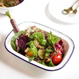 สลัดยำหมูย่างคุโรบูตะ