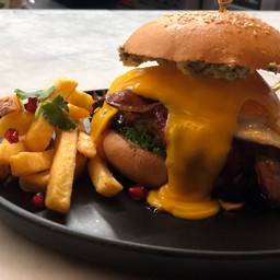 เบอร์เกอร์เนื้อ