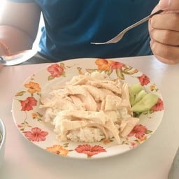 ข้าวมันไก่สูตร 1  หน้ารพ.กำแพงเพชร