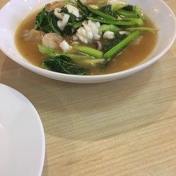 ราดหน้าทะเล