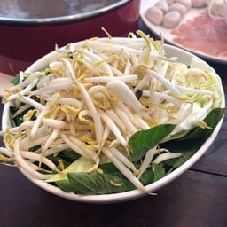 Mr.Kung-Fu Midtown Asoke