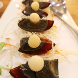 ไข่เยี่ยวม้ากระเทีมโทน