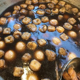 พะโล้ มีไข่ขาหมูเต้าหู้