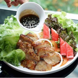 Honey Grilled Pork Salad