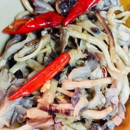 อาหารเจ เจอาม่า หลังวัดเทพศิรินทร์ (โทรสอบถามเมนูได้ที่ 0863142354)