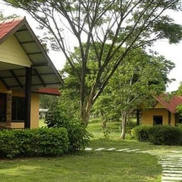 เขาใหญ่สราญรมย์ รีสอร์ท