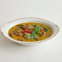 แกงเขียวหวานเนื้อน่องลาย