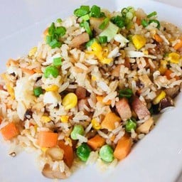 หยาง หยาง ตลาดเสรีมาร์เก็ต เดอะไนน์ พระราม 9