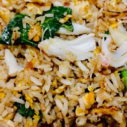 ข้าวผัดปูคะน้า