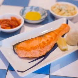 (120) ชุดแซลมอนย่างเกลือ Set Salmon yaki