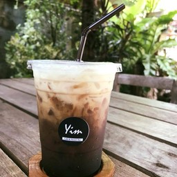 Yim  Cafe  Dessert Bar