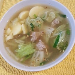 แกงจืดเต้าหู้ผักกาดขาวหมูสับ