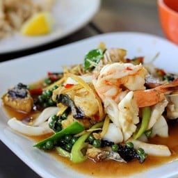 ปู่ทะเล โฮมสเตย์&รีสร์อท