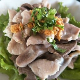 ล้านแม่พยุงก๋วยเตี๋ยวเรือ