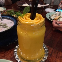 ไม่เป็นสัปปะรด (มะม่วง+เสาวรส)