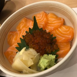Salmon Ikura Don