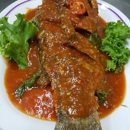 ปลากระพงราดพริก