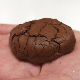 เพื่อนอ้อนวอนจนได้ชิมฟรี 😅