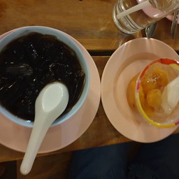 สละลอยแก้ว