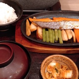 Yayoi Japanese Restaurant โลตัส ปากช่อง